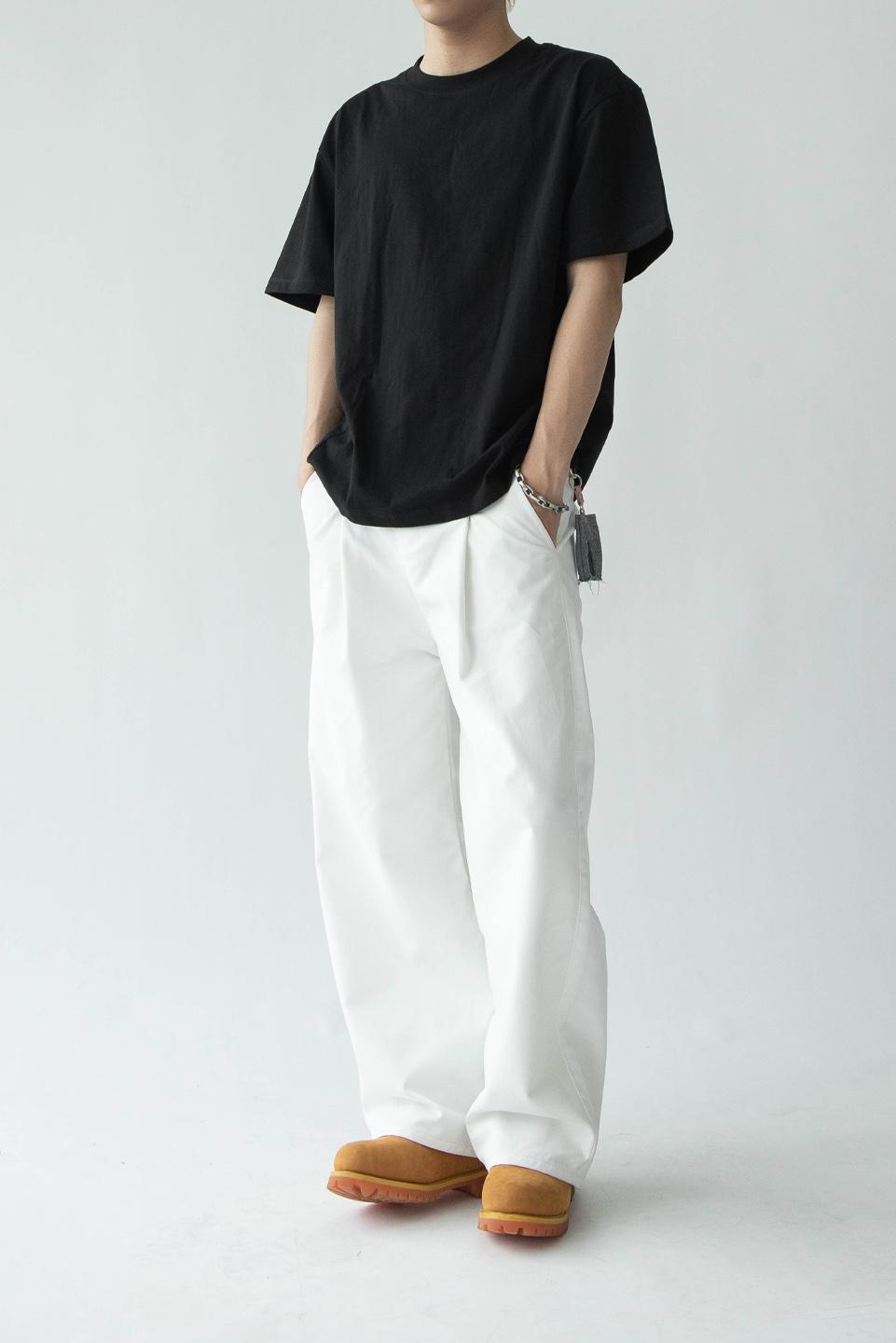 PLEATED STRAIGHT PANT - WHITE