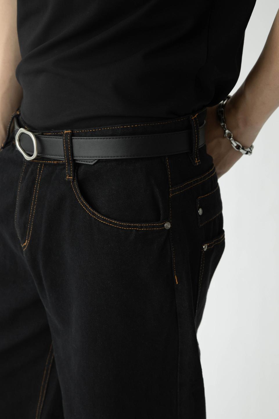 RELAXED FIT - BLACK JEAN