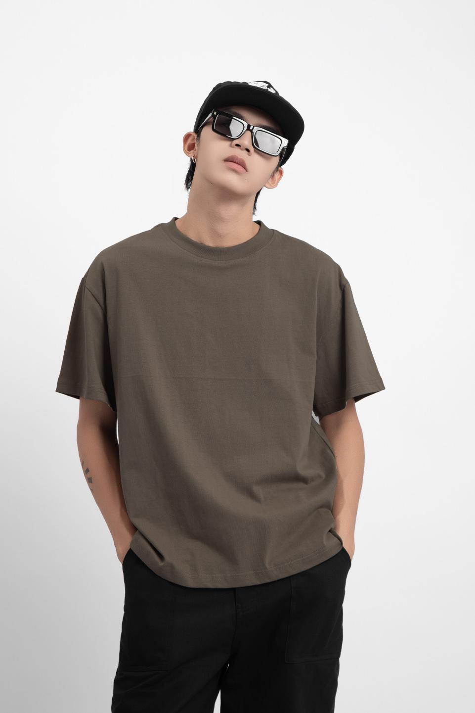 LOWKEY & RICH T-SHIRT - Pastel Brown