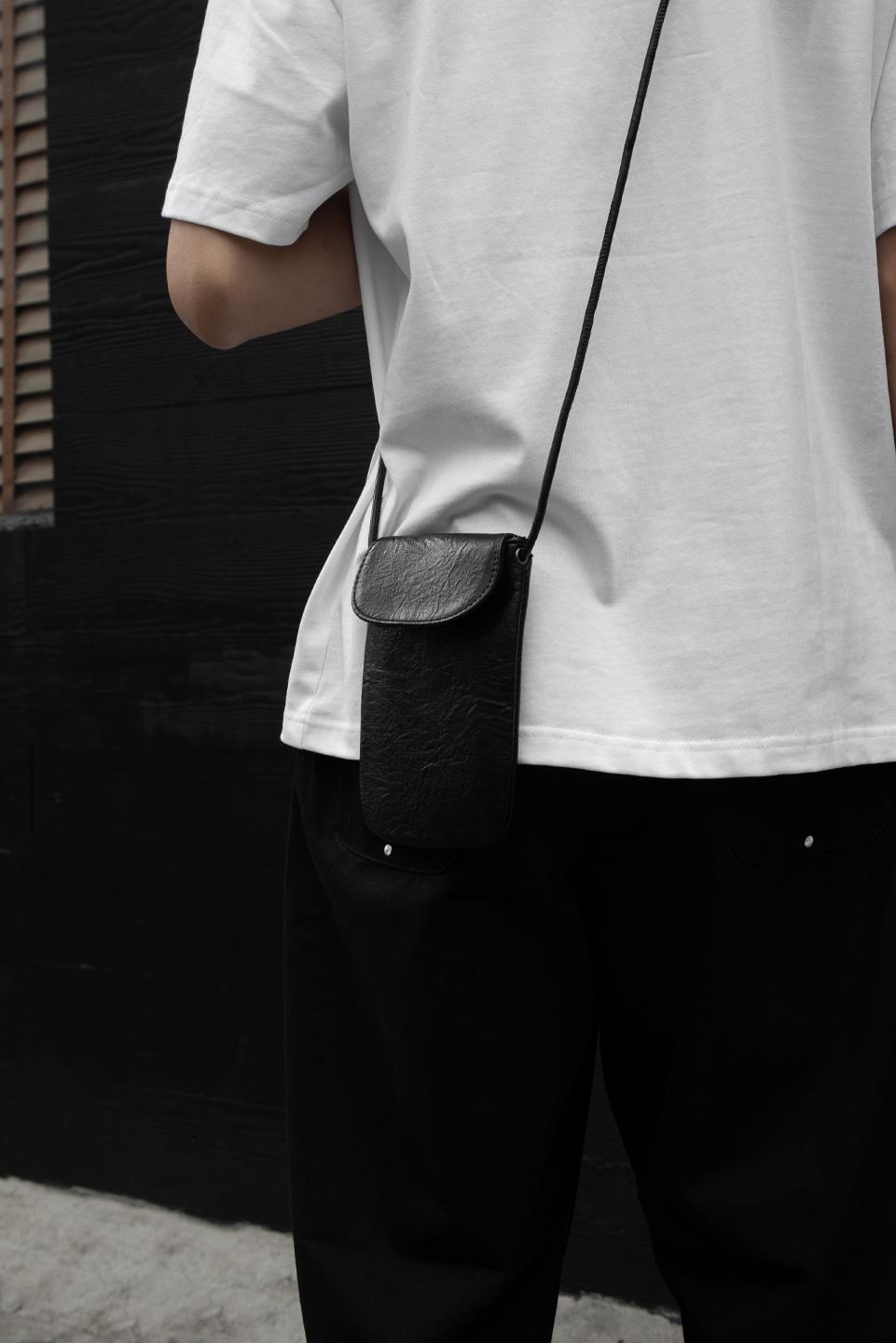 INFERNO CROSS MINI LEATHER BAG - BLACK