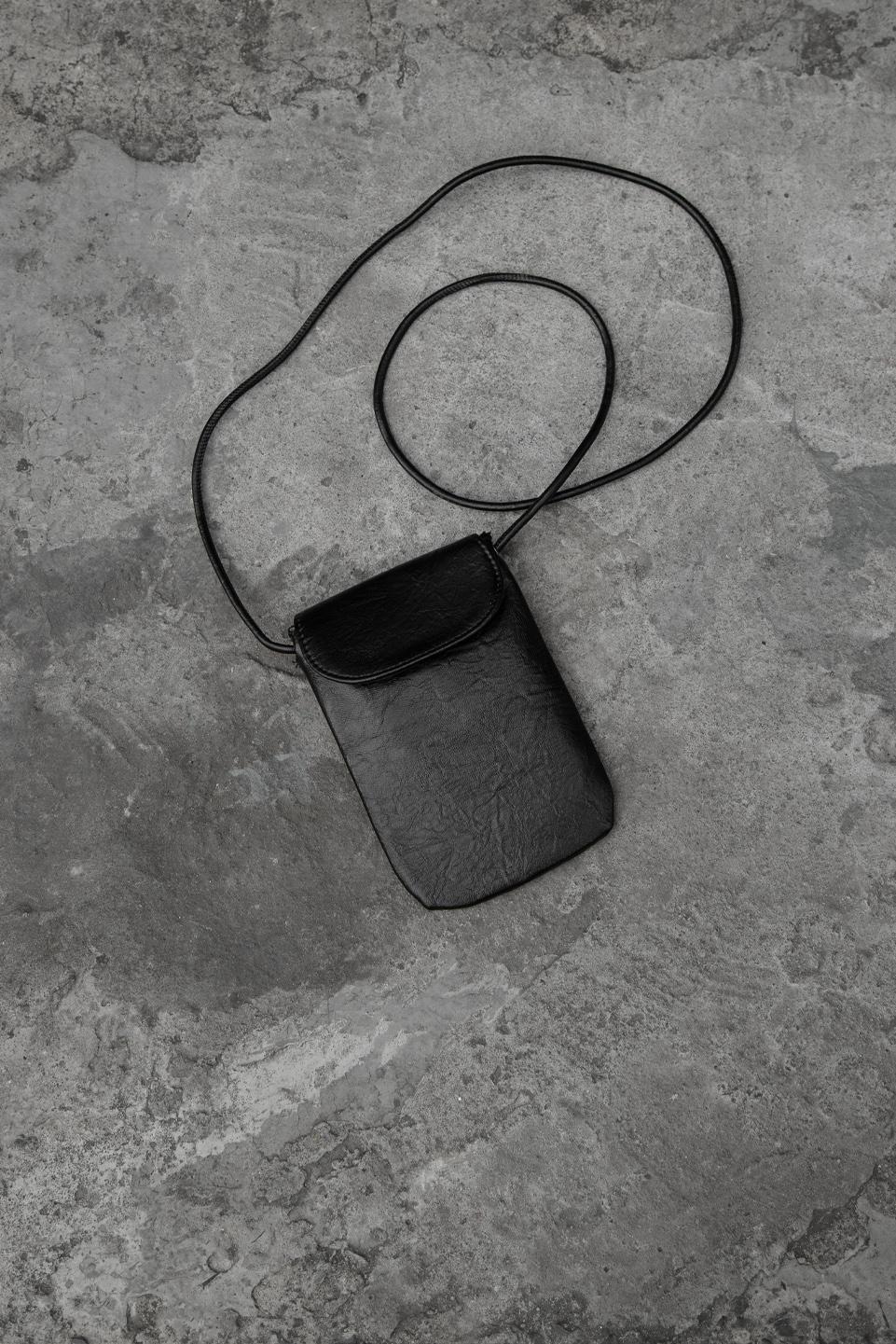 INFERNO CROSS MINI LEATHER BAG - BLACK