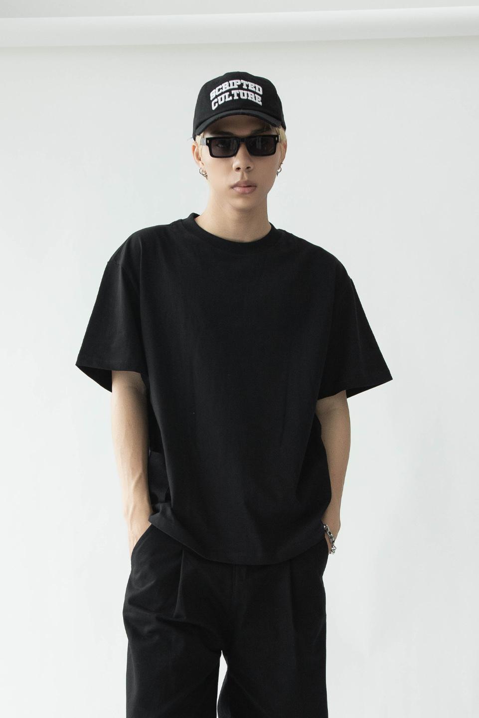 PREMIUM TSHIRT - BLACK