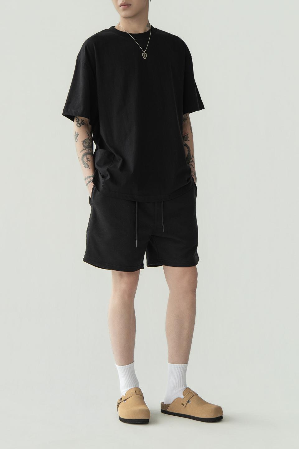 SWEAT SHORT - BLACK