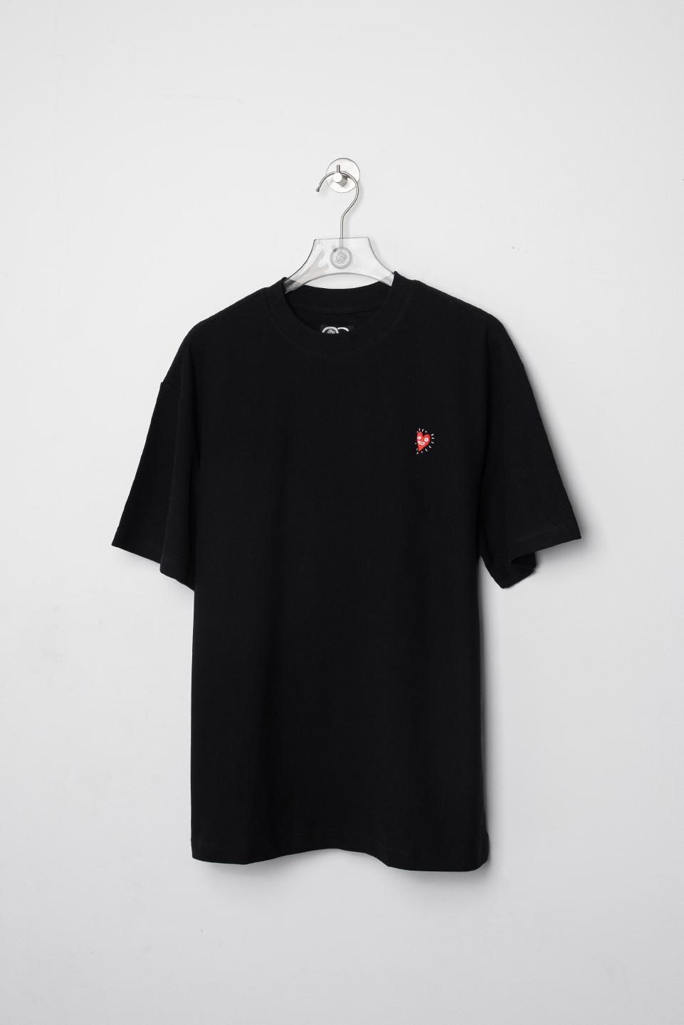 CORNY HEART TSHIRT - Black