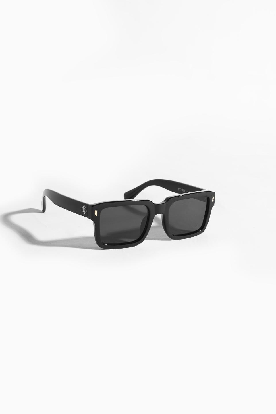 TUMS TITAN SUNGLASS - Black