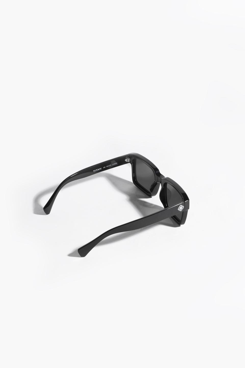TUMS TITAN SUNGLASS - Black